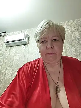 EffectFiona online show from April 2026 11:07:01 PM
