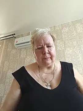 EffectFiona online show from May 2026 04:17:01 AM