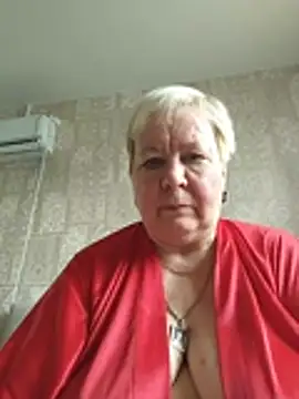 Snapshot of EffectFiona chatting on July 2026 06:09:01 AM EffectFiona online show from July 2026 06:09:01 AM
