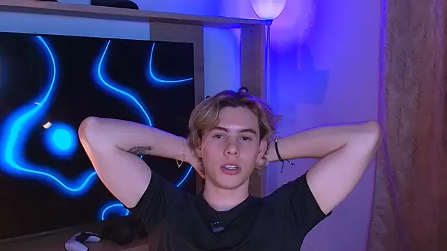 Snapshot of dimitri_tv chatting on September 2025 11:48:02 PM dimitri tv online show from September 2025 11:48:02 PM