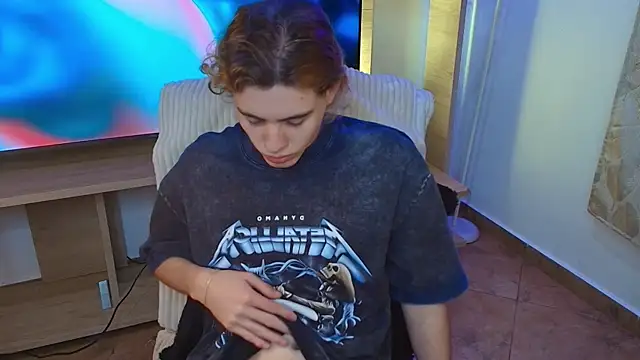 Snapshot of dimitri_tv chatting on September 2025 08:36:01 PM dimitri tv online show from September 2025 08:36:01 PM