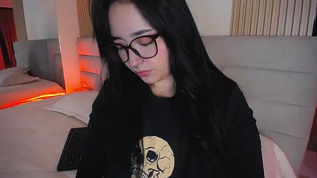 Miss Loise online show from April 2026 07:35:01 AM
