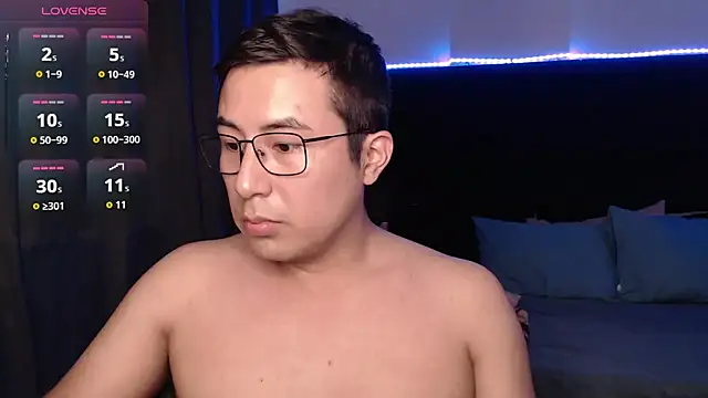 andrewmhilton  online show from February 2026 11:58:02 PM