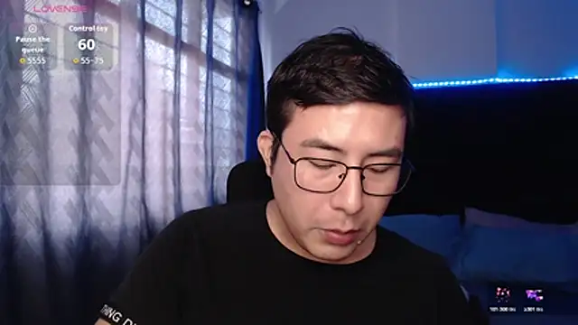 andrewmhilton  online show from March 2026 04:44:02 PM