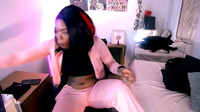 Snapshot of Kenya_Agu chatting on December 2024 07:23:01 PM Kenya Agu online show from December 2024 07:23:01 PM