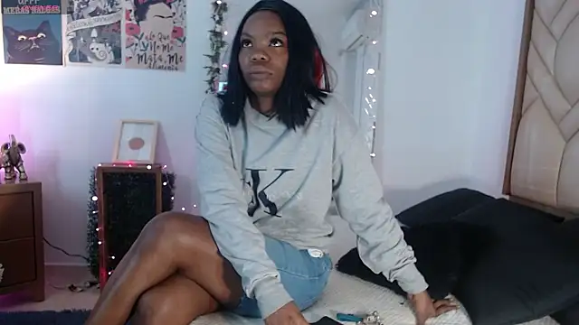 Snapshot of Kenya_Agu chatting on December 2024 11:12:02 AM Kenya Agu online show from December 2024 11:12:02 AM