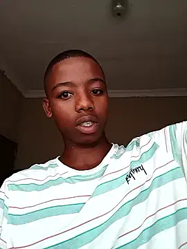 Snapshot of BLACK_BOTTOM03 chatting on February 2026 07:07:02 AM BLACK BOTTOM03 online show from February 2026 07:07:02 AM