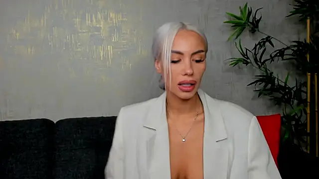 Bailey Rush online show from March 2025 12:02:02 PM