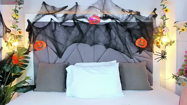 Snapshot of KiarhaTrixie chatting on October 2025 03:12:02 AM KiarhaTrixie online show from October 2025 03:12:02 AM