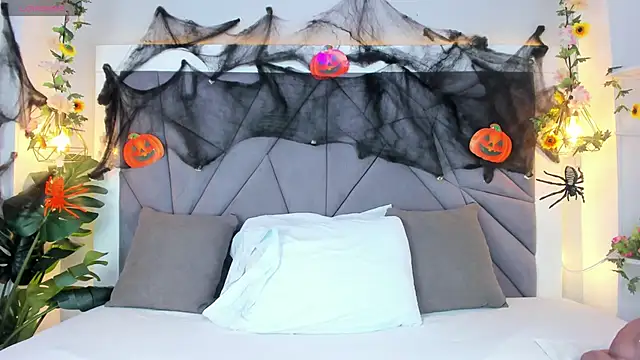 Snapshot of KiarhaTrixie chatting on November 2025 03:06:01 AM KiarhaTrixie online show from November 2025 03:06:01 AM