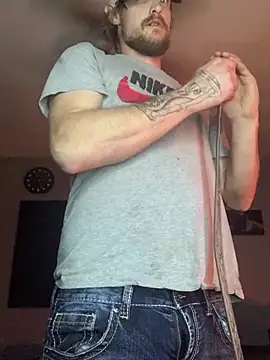 Snapshot of Midwestalpha chatting on February 2026 01:56:02 AM Midwestalpha online show from February 2026 01:56:02 AM