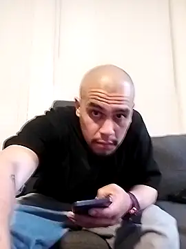 Snapshot of Stomps33 chatting on March 2025 03:29:02 AM Stomps33 online show from March 2025 03:29:02 AM