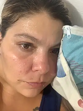 Snapshot of ChloexBigAss chatting on January 2025 05:02:01 AM ChloexBigAss online show from January 2025 05:02:01 AM