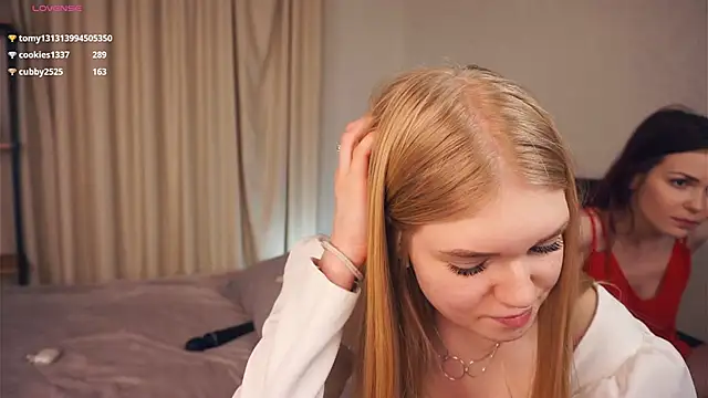 Snapshot of EllenReeves chatting on January 2025 01:49:01 PM EllenReeves online show from January 2025 01:49:01 PM