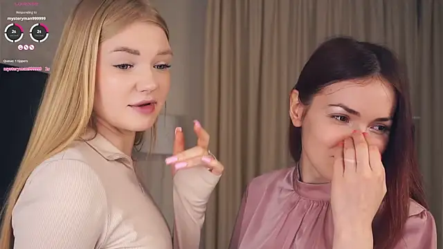 Snapshot of EllenReeves chatting on March 2025 06:47:02 AM EllenReeves online show from March 2025 06:47:02 AM