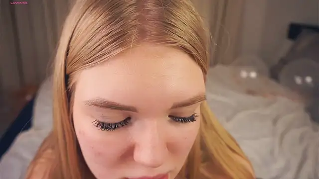 Snapshot of EllenReeves chatting on March 2025 02:08:02 PM EllenReeves online show from March 2025 02:08:02 PM