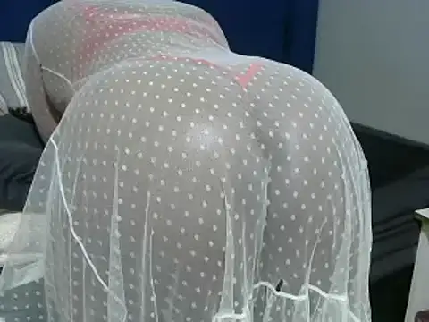 Snapshot of Lelety79 chatting on February 2025 01:13:02 PM Lelety79 online show from February 2025 01:13:02 PM