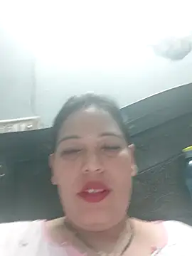 Poojabhabi101 online show from February 2026 05:41:01 AM