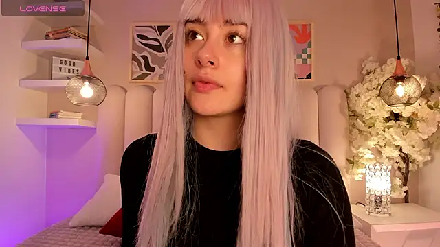 cute  cherry  online show from September 2025 08:13:02 PM