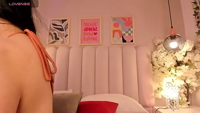 cute  cherry  online show from October 2025 08:17:01 PM