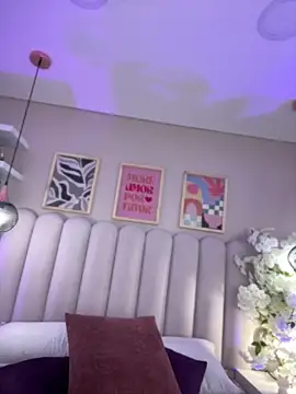 cute  cherry  online show from November 2025 08:53:01 PM