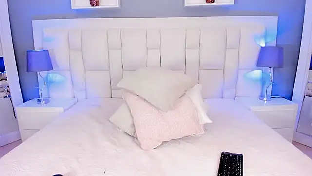 Snapshot of Aluna_sweet chatting on January 2025 01:26:01 PM Aluna sweet online show from January 2025 01:26:01 PM