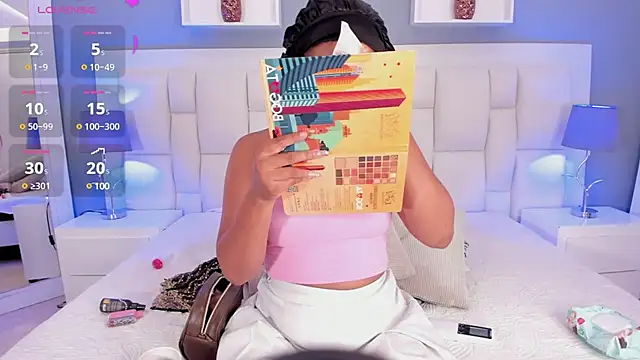 Snapshot of Aluna_sweet chatting on March 2025 11:59:02 PM Aluna sweet online show from March 2025 11:59:02 PM