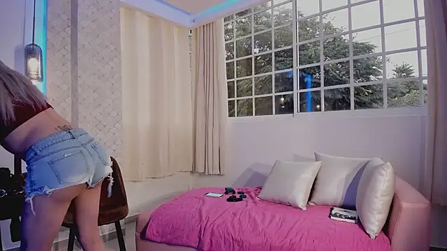 AlejandraDangerGirl online show from February 2025 12:19:01 PM