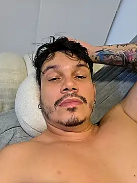 alejandro stark online show from May 2026 11:43:01 PM