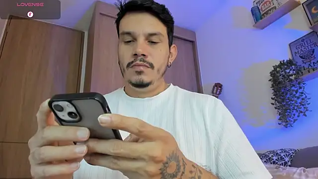 alejandro stark online show from July 2026 10:21:02 AM