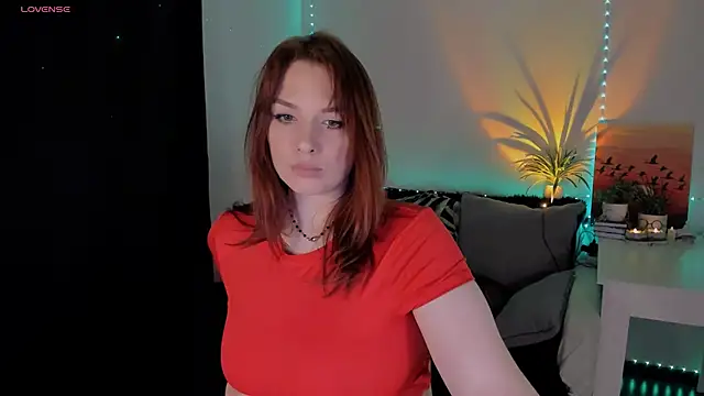 mia x love online show from December 2024 03:01:01 PM