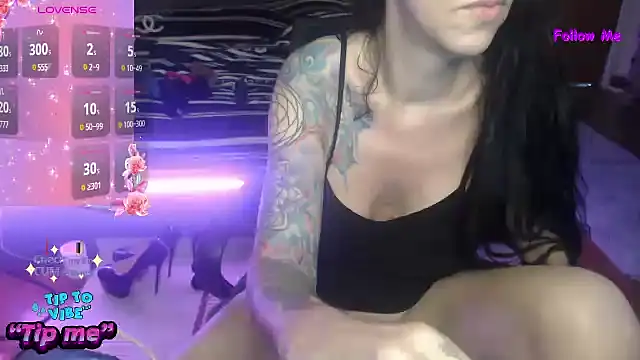 Snapshot of VenusX chatting on March 2025 04:49:02 AM VenusX online show from March 2025 04:49:02 AM