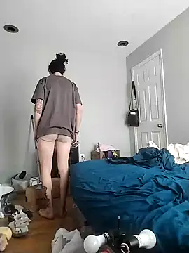 LiverandBrat77 online show from February 2025 08:00:01 PM