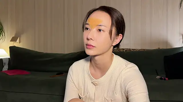 Snapshot of grandeeney chatting on November 2025 01:21:02 PM grandeeney online show from November 2025 01:21:02 PM