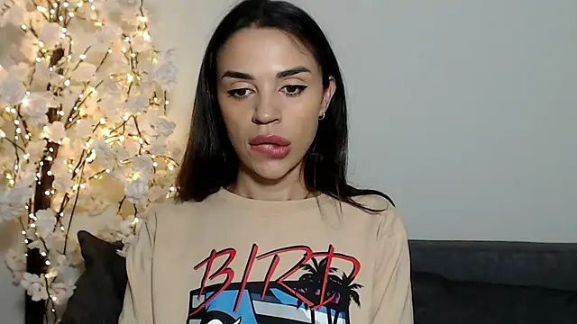 Mika Gold online show from October 2025 10:36:02 AM