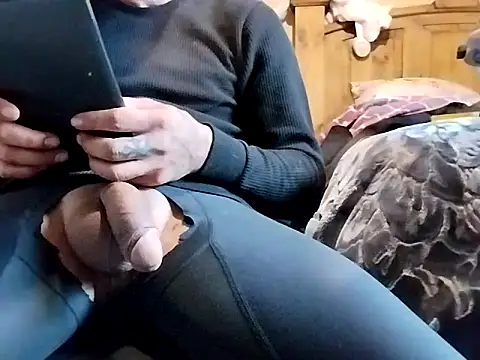 Snapshot of Texasmade187 chatting on February 2025 10:09:01 PM Texasmade187 online show from February 2025 10:09:01 PM