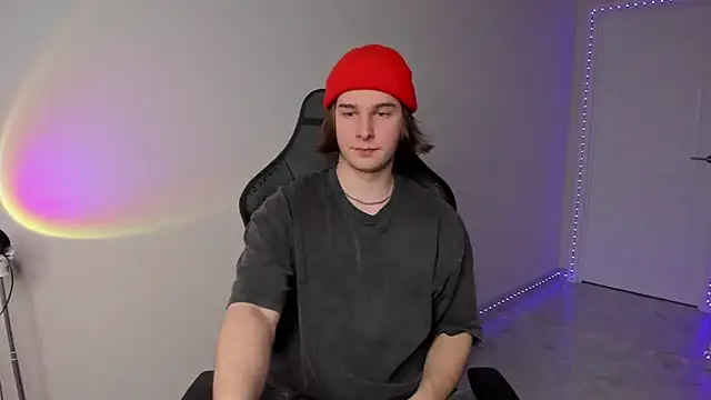 Vincent Strong online show from March 2025 01:05:02 PM