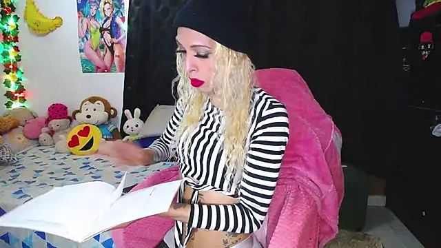 flaquita corall online show from April 2026 10:05:01 PM