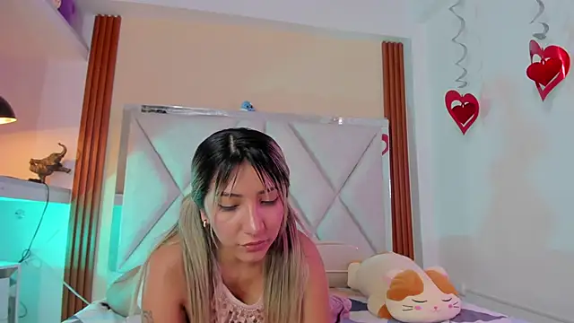 Happy tits online show from February 2025 09:58:02 PM