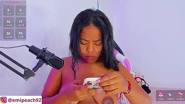 Snapshot of samanthaabloom chatting on September 2025 11:27:02 PM samanthaabloom online show from September 2025 11:27:02 PM