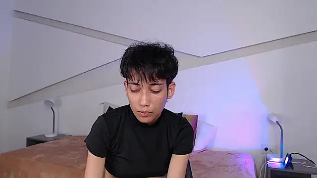 hot little bunny online show from February 2025 08:56:01 PM