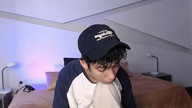 hot little bunny online show from March 2025 09:27:02 PM