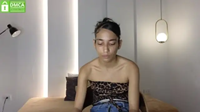 hot little bunny online show from May 2026 09:43:01 PM