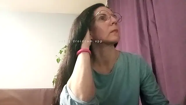 Snapshot of AlfejiRise chatting on November 2025 03:44:01 PM AlfejiRise online show from November 2025 03:44:01 PM