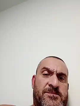 AzOZx9 online show from September 2025 02:43:01 PM