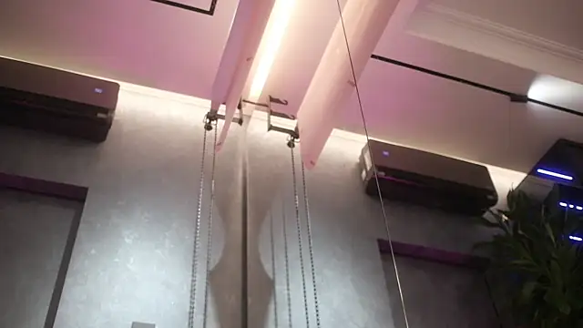 Rikka Moore online show from January 2025 02:00:02 PM