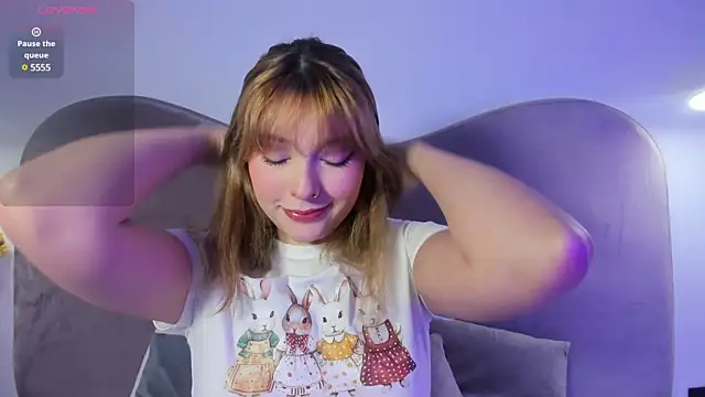 Snapshot of Ania_jones chatting on February 2025 08:26:01 PM Ania jones online show from February 2025 08:26:01 PM