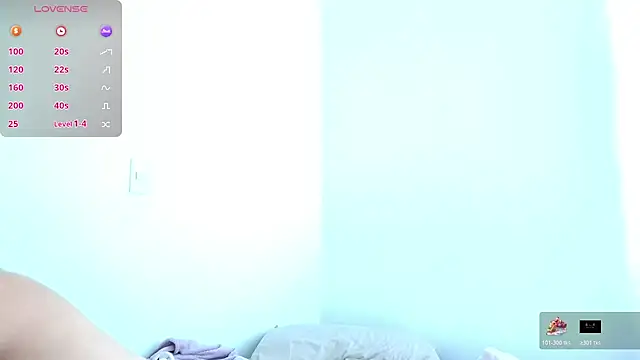 Snapshot of Ania_jones chatting on November 2025 09:15:01 PM Ania jones online show from November 2025 09:15:01 PM