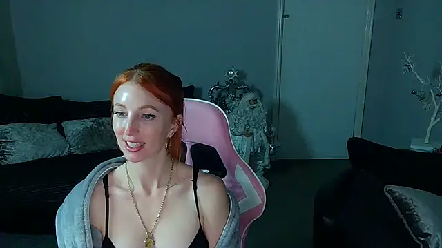 Red firesquirt online show from December 2024 09:13:02 PM