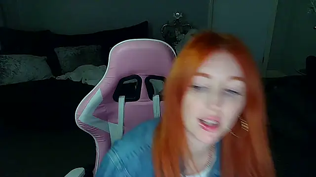 Red firesquirt online show from December 2024 12:55:02 PM